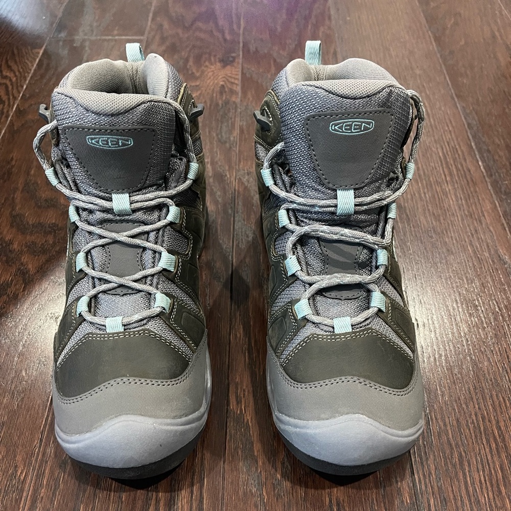 Keen Women's Gray and Light Blue Hiking Boots